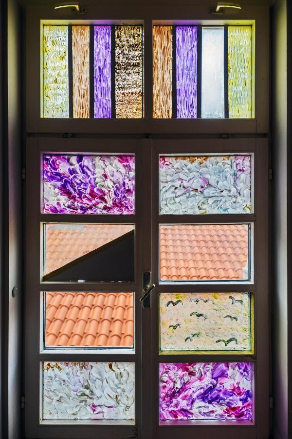 Lupino's Gallery - Old Town