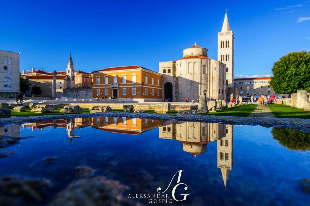 Lupino's Gallery - Old Town *