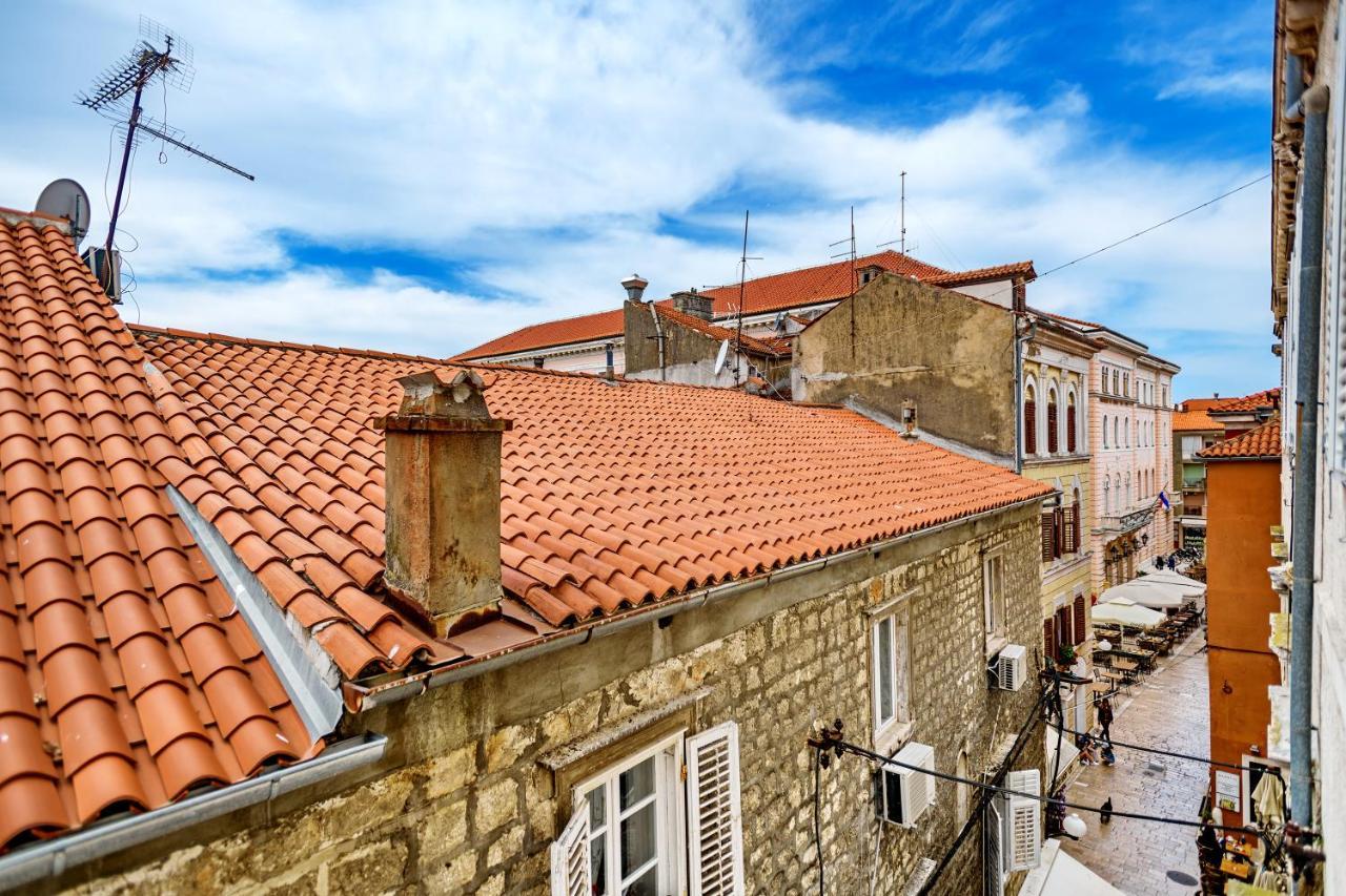 Lupino's Gallery - Old Town *